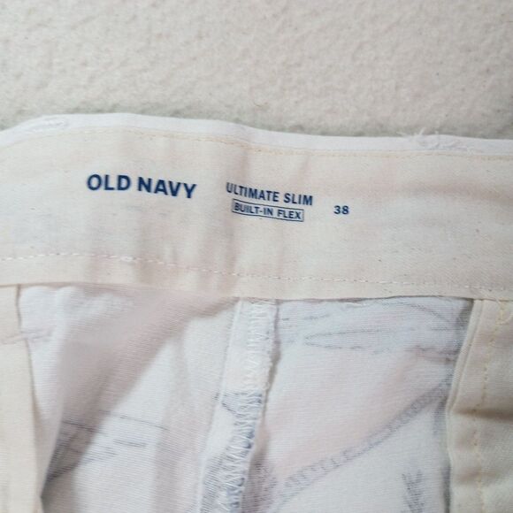 Old Navy Men's White Island Scenic Shorts 38 Ultimate Slim Built-in Flex NWT - Picture 7 of 15